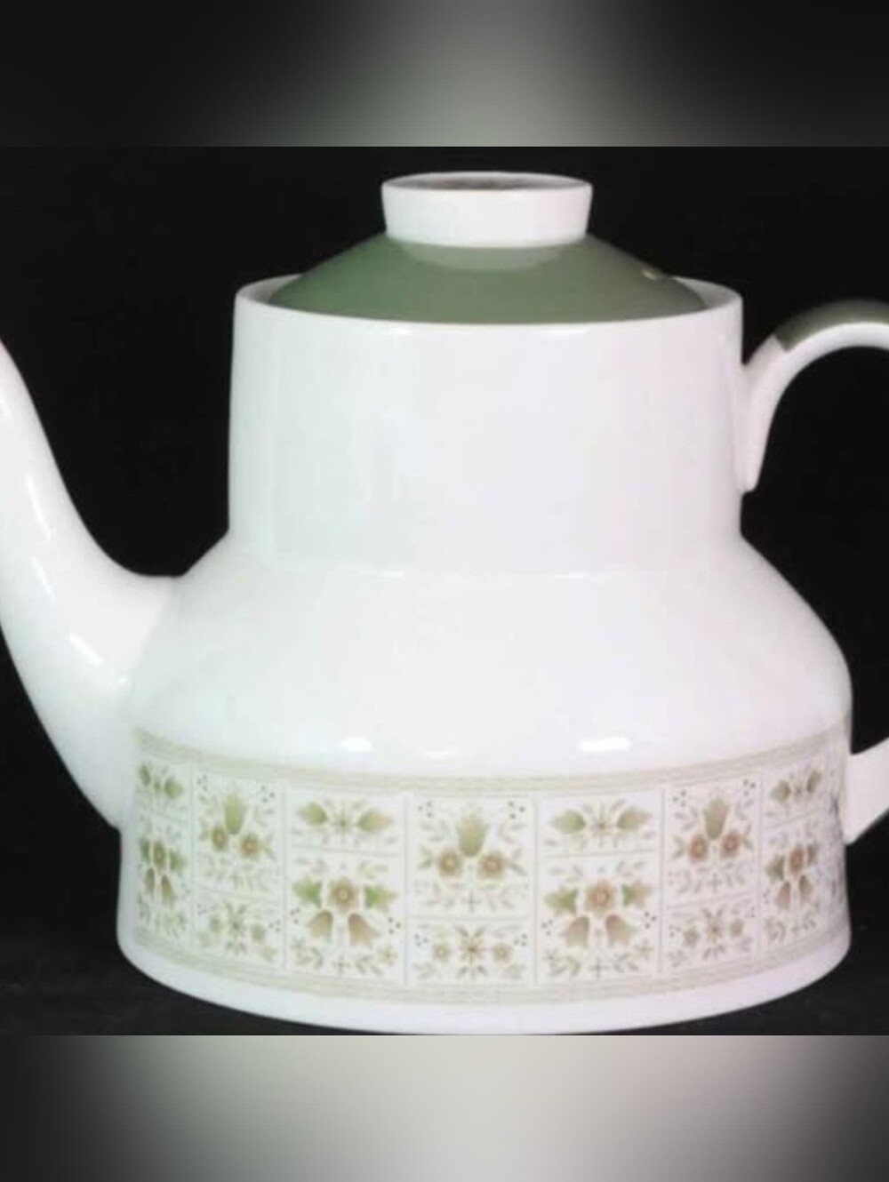 Royal Albert teapot discontinued "Samarra" pattern (TC1039)